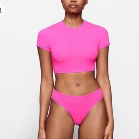 NWT SKIMS Neon Pink Crop Top - Picture 4 of 4